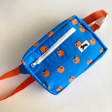 Riñonera MANZANAS CYAN - comprar online