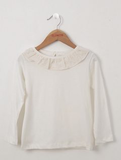 REMERA CUELLO VOLADO BRODERIE