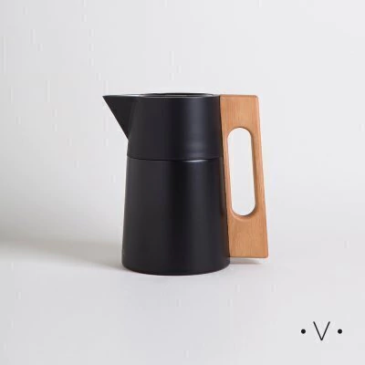 Jarra Termica Black 1L | Vassa