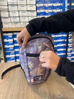 MOCHILA CASSIS OCEANICO MORADO - comprar online