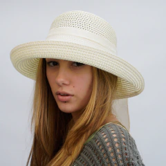 Capelina Monet - Compania de Sombreros