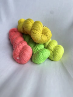 Merino Lucero neones matiz wool