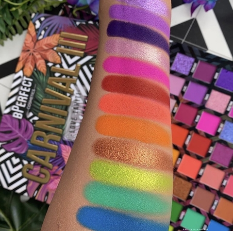 Imagen de Bperfect Cosmetics Paleta Carnival III Love Tahiti x Stacey Marie