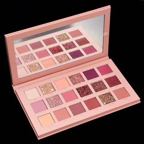 Huda Beauty Paleta New Nude