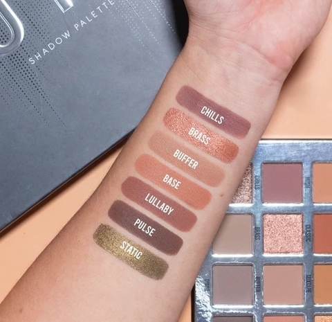 Bperfect Cosmetics Paleta Muted en internet
