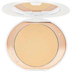 Charlotte Tilbury Airbrush Flawless Finish Brightening Powder- Tono Tan/Deep - comprar online