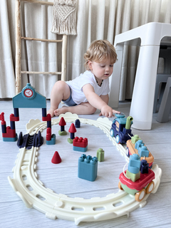 Tren Con Pista Con Luz Y Sonido Ea004 - comprar online