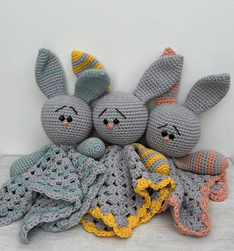 Mantas de apego (Clover The Bunny) - comprar online