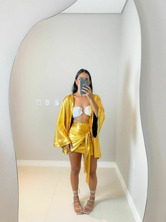 kimono - dourado na internet