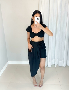 Saia Jade - preto na internet