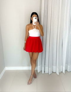 saia balonê - vermelho na internet