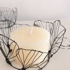 Velas con soporte de hojas