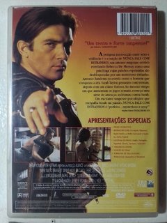 DVD Nunca Fale Com Estranhos Original Never Talk to Strangers - comprar online
