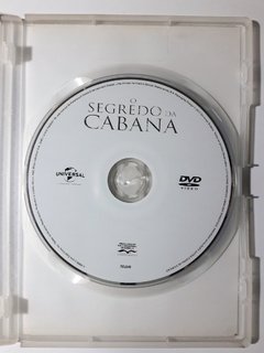 Dvd O Segredo da Cabana Original The Cabin in the Woods Direção: Drew Goddard Elenco: Kristen Connolly, Chris Hemsworth, Anna Hutchison na internet