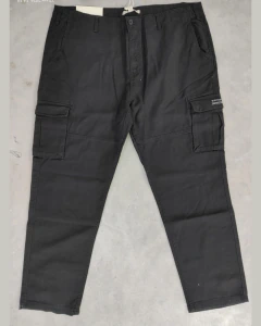 Pantalón Cargo con bolsillos negro - comprar online