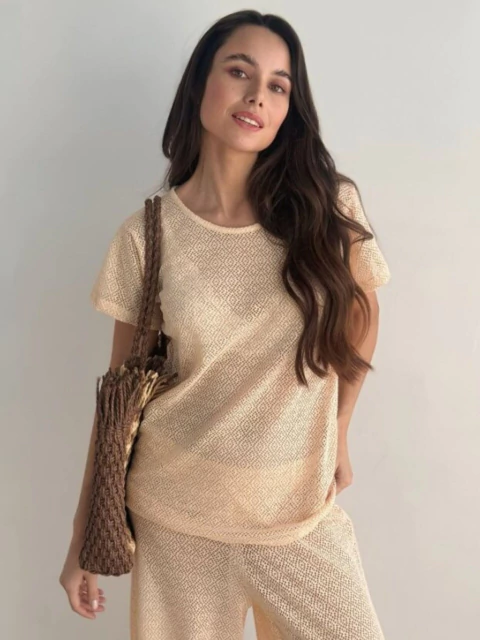 REMERA PETUNIA (V26REA028)