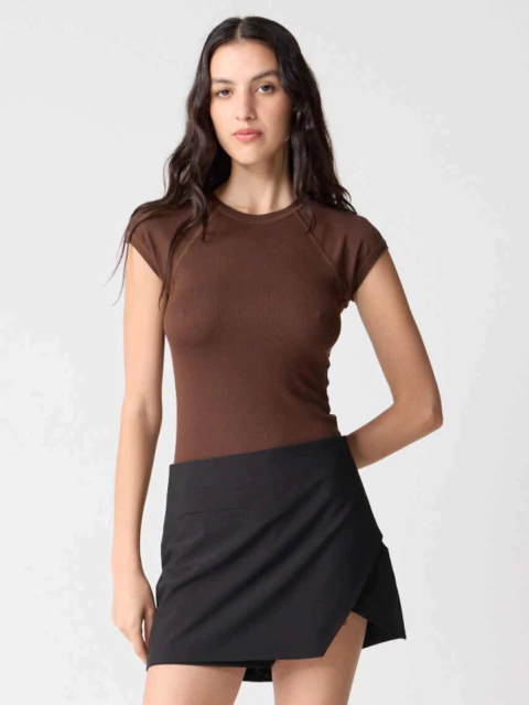 REMERA CORALLO (R26VRE105)