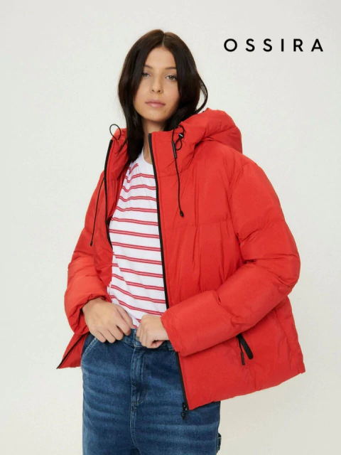 PUFFER CORTA CON CAPUCHA (4560026I)