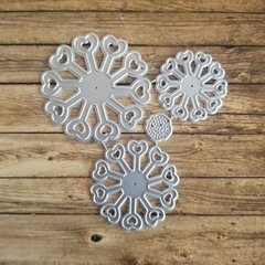 DIE / TROQUEL - SET FLOR CORAZÓN -CENTRO FLOR- (x4 uni)