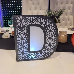 LETRAS CALADAS PARA EVENTOS - Decoración- INICIAL en internet