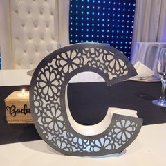 LETRAS CALADAS PARA EVENTOS - Decoración- INICIAL - comprar online