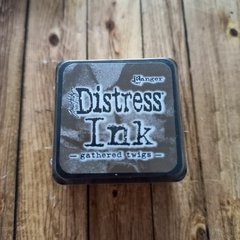 TINTA DISTRESS INK RANGER DE TIM HOLTZ - COLOR GATHERED TWIGS -