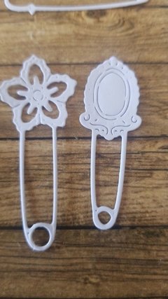 DIE /TROQUEL -SET ALFILERES - GANCHOS - DECORADOS-GANCHOS ( x10 uni ) bebe - Scrap Pilar