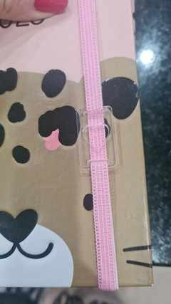 HERRAMIENTA - ACRILICO DECORADO PASA CINTA PARA ELASTICO DE AGENDA - X UNIDAD - tienda online
