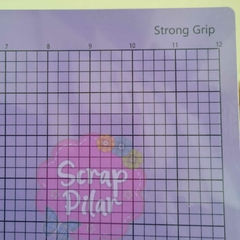CUTTING MAT (PLANCHA PARA CORTE) ALTERNATIVA CAMEO -12" x 12" - MAT STRONG GRIP - COLOR VIOLETA en internet