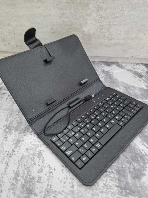 Funda para Tablet con Teclado 7"