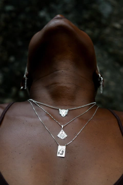 Choker Felina Onça Lunar - comprar online