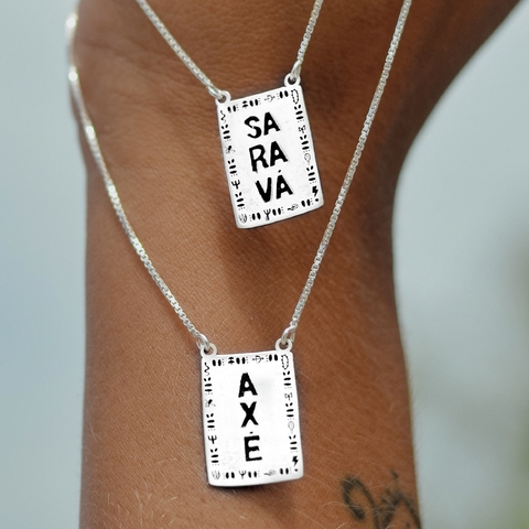 Escapulário Saravá + Axé com Borda Orixás