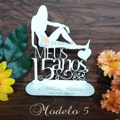 lembrancinha MODELO 5 Debutante 15-Anos Mdf Branco Altura 15cm (kit c/10)