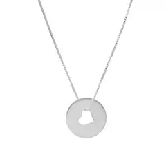 Collar con medalla redonda y corazón calado