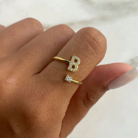 anillo inicial b con cubics regulable plata gold