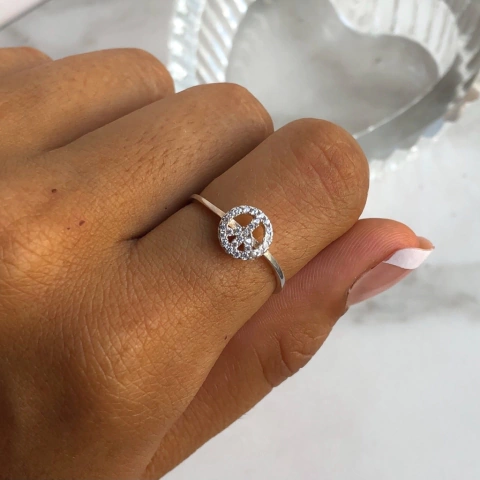 anillo simbolo de la paz con cubics (cod an204)