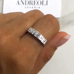 Anillo con cubics engarzados (cod an105)