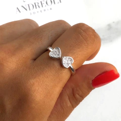 Anillo doble corazón con cubics regulable