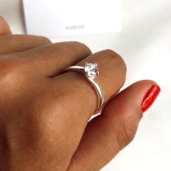 Anillo Solitario cubic en internet