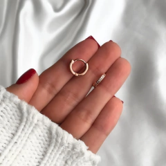 Argollitas Plata Rosé con Cubics Engarzados