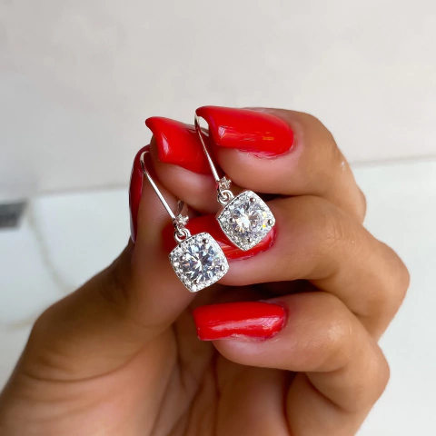 aros brizura con colgante cubic cuadrado (cod ar437)