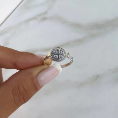 anillo san benito con oro (cod an385) en internet