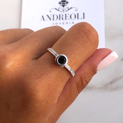 anillo cubic negro medio sin fin