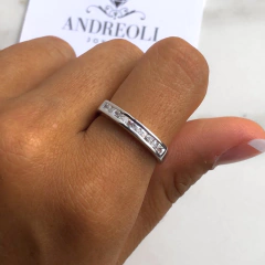 anillo medio sin fin con cubics blancos (cod an279)