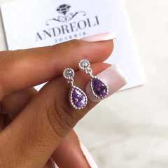 aros pasante con colgante cubic gota violeta (cod ar166)