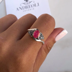 anillo con piedra raiz de rubi engarzada (cod an248)