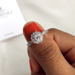 Anillo con cubics engarzados tipo Pandora