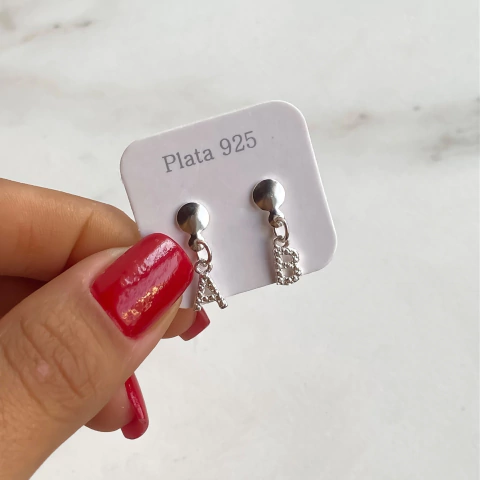 aros con colgante inicial personalizable (cod ar385)