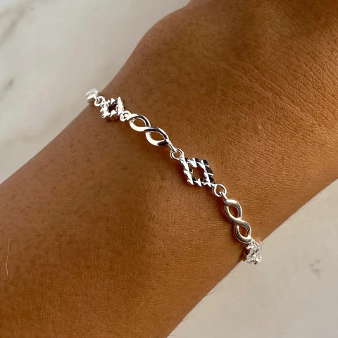 pulsera con infinitos facetada (cod p129)