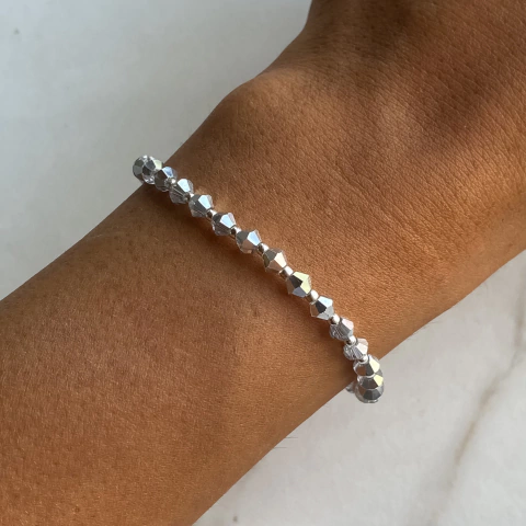 Pulsera simil cristales de austria y bolitas de plata